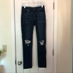 Dark wash AE Tomgirl jeans
